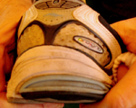 How do I know when it is time to replace my athletic shoes? - Image C